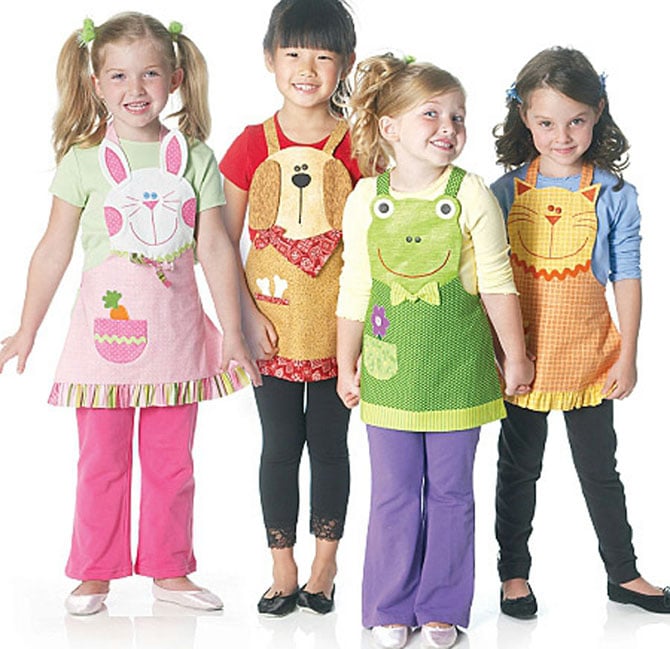 Children's aprons with animals