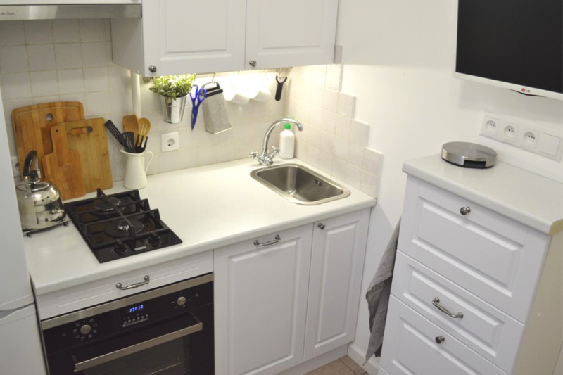 4-meter kitchen with mini-appliances