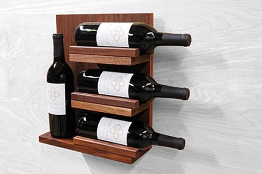 Modern Cellar dan basit ama güvenilir bir şarap rafı FLOAT Duvar Rafı Mini değerli şişeleri koruyacak