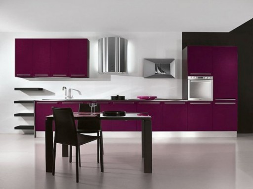 Könnyű és tágas konyha - a lila színű kísérletek platformja