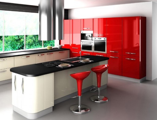 Barevná schéma této černé a bílo-červené kuchyně je příkladem úspěšného kompromisu barev