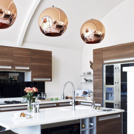 Кухненска украса - огледални светлини