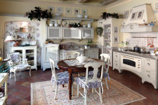 Provencalsk køkken i rustik stil