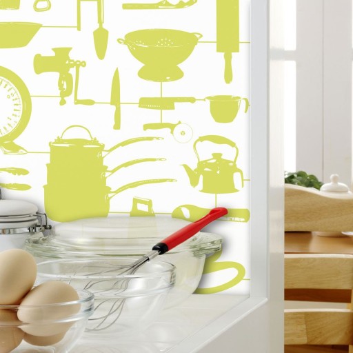 Lukisan grafik terang kertas dinding boleh menjadi salah satu elemen hiasan dapur