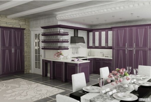 A konyhabútor elegáns díszítése lila tónusokkal