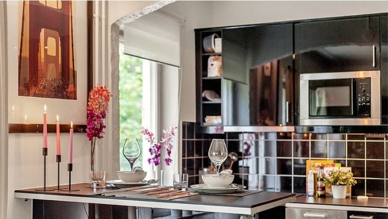 Anglický oblouk v interiéru kuchyně-obývací pokoj