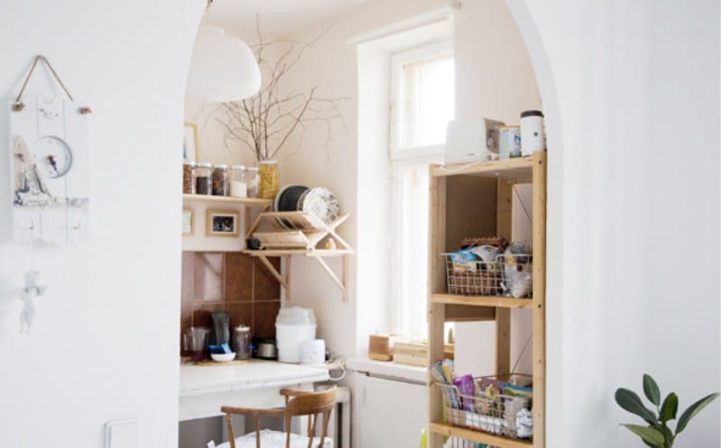 Romantický oblouk mezi kuchyní a obývacím pokojem