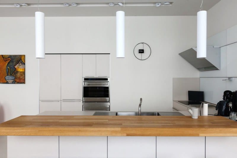 Kuhinja dekor v slogu minimalizma