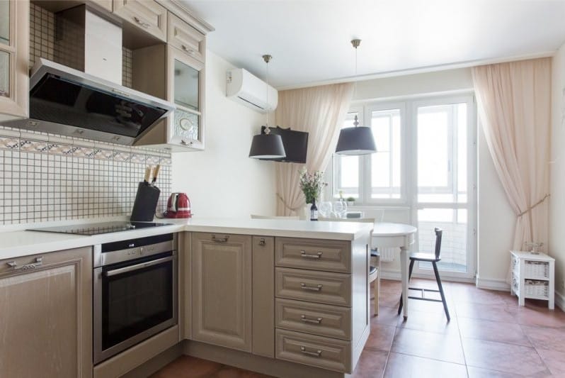 Cuisine beige dans un style classique