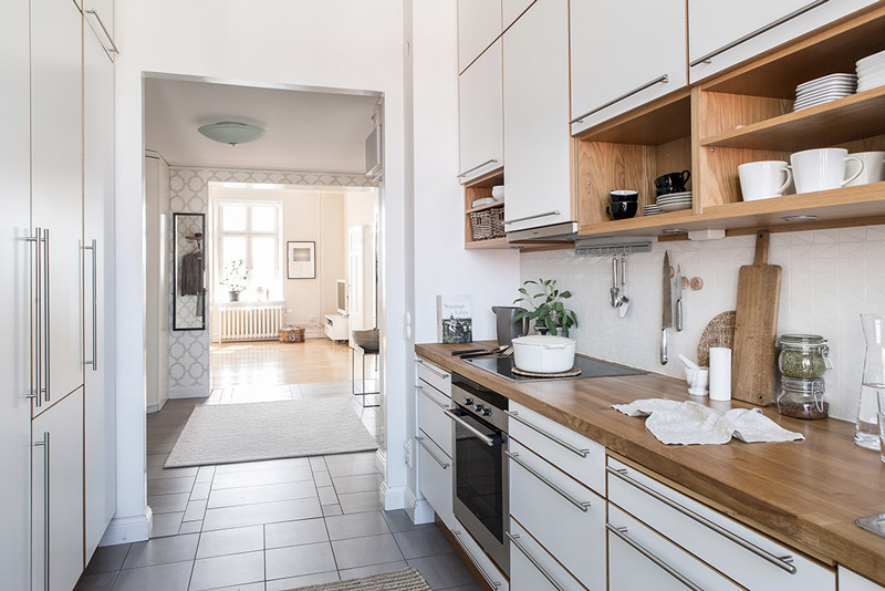 Tiles in the kitchen and in the corridor